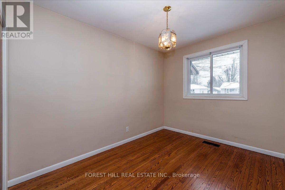 267 Lawrence Avenue, Orillia, Ontario  L3V 5M5 - Photo 16 - S12701324