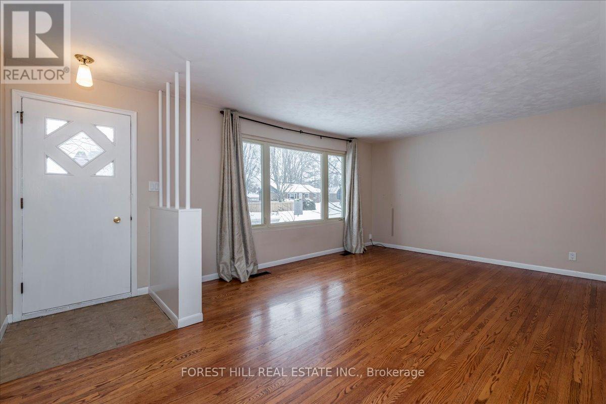 267 Lawrence Avenue, Orillia, Ontario  L3V 5M5 - Photo 9 - S12701324