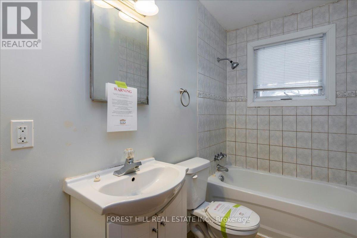 267 Lawrence Avenue, Orillia, Ontario  L3V 5M5 - Photo 14 - S12701324