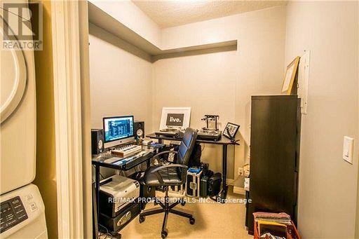 704 - 225 Webb Drive, Mississauga, Ontario  L5B 4P2 - Photo 15 - W12705216