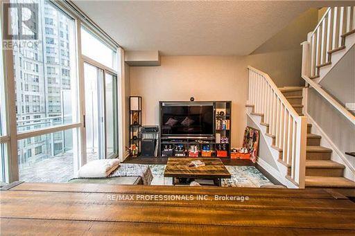 704 - 225 Webb Drive, Mississauga, Ontario  L5B 4P2 - Photo 8 - W12705216