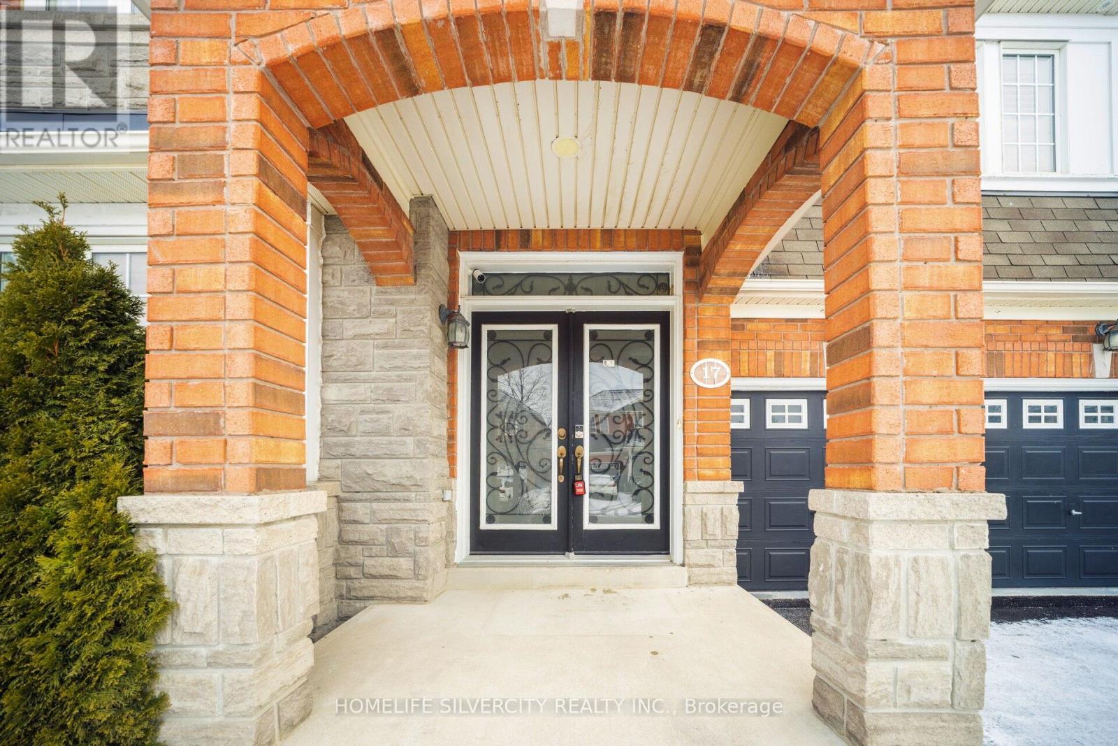 17 Sparhill Street, Brampton, Ontario  L6R 0P2 - Photo 3 - W12705218