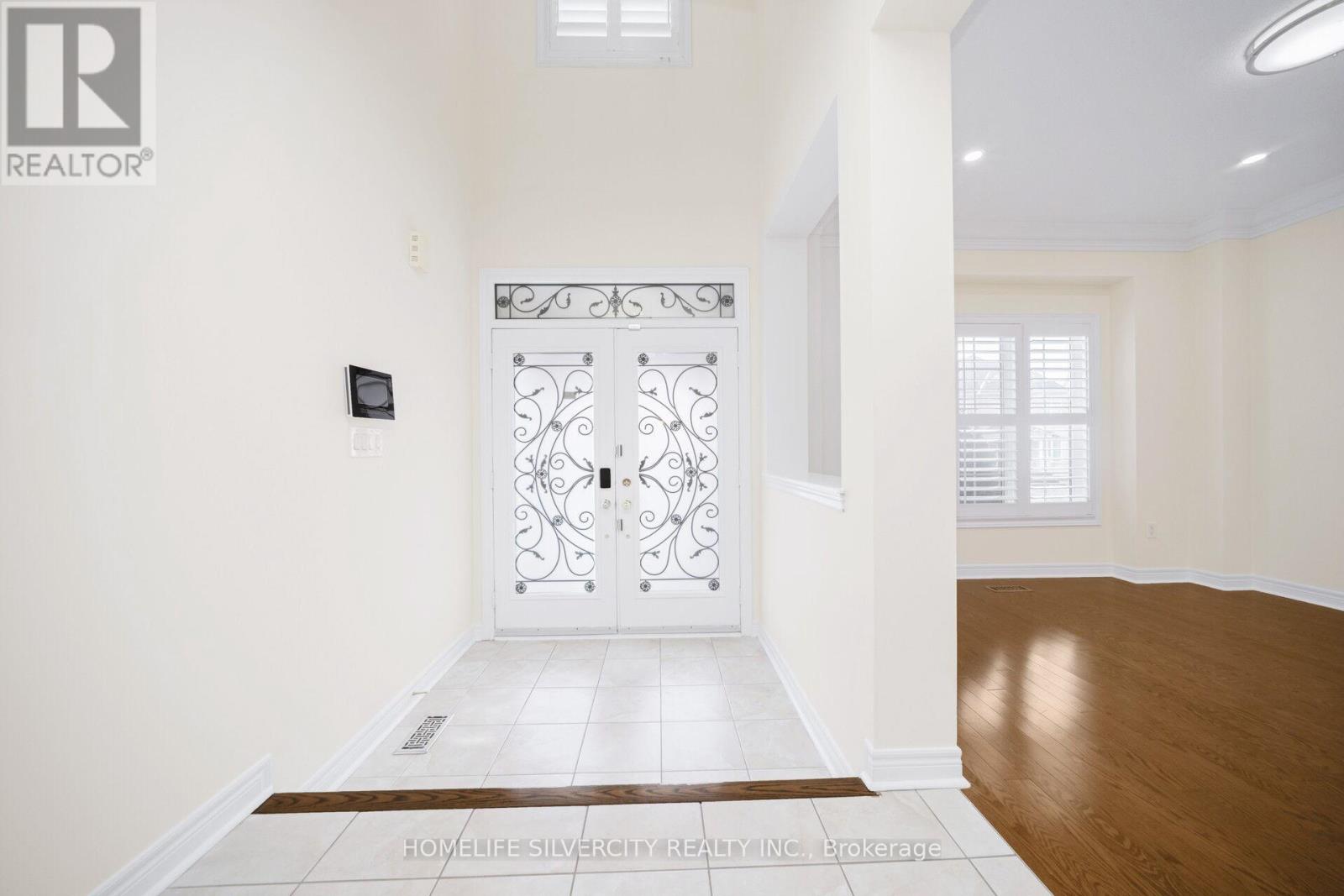 17 Sparhill Street, Brampton, Ontario  L6R 0P2 - Photo 5 - W12705218