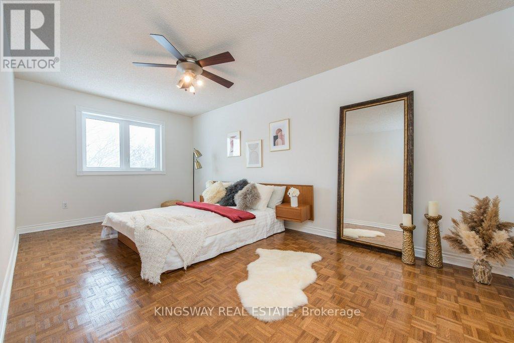 5607 Shillington Drive W, Mississauga, Ontario  L5R 3N4 - Photo 23 - W12705220