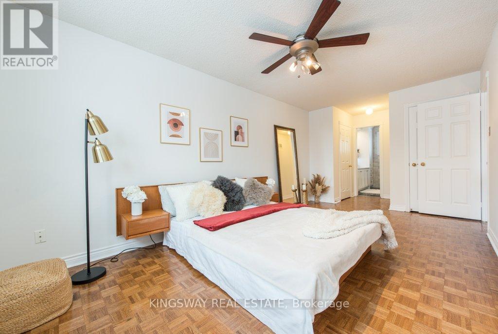 5607 Shillington Drive W, Mississauga, Ontario  L5R 3N4 - Photo 24 - W12705220