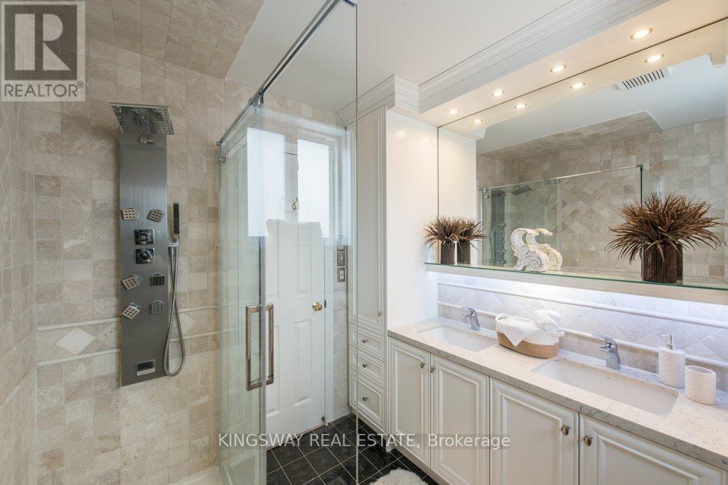 5607 Shillington Drive W, Mississauga, Ontario  L5R 3N4 - Photo 27 - W12705220