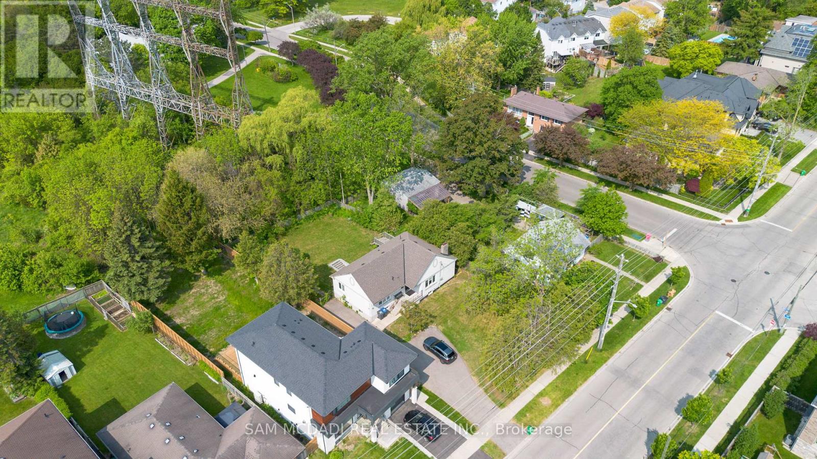 1228 Haig Boulevard, Mississauga, Ontario  L5E 2M7 - Photo 13 - W12705226