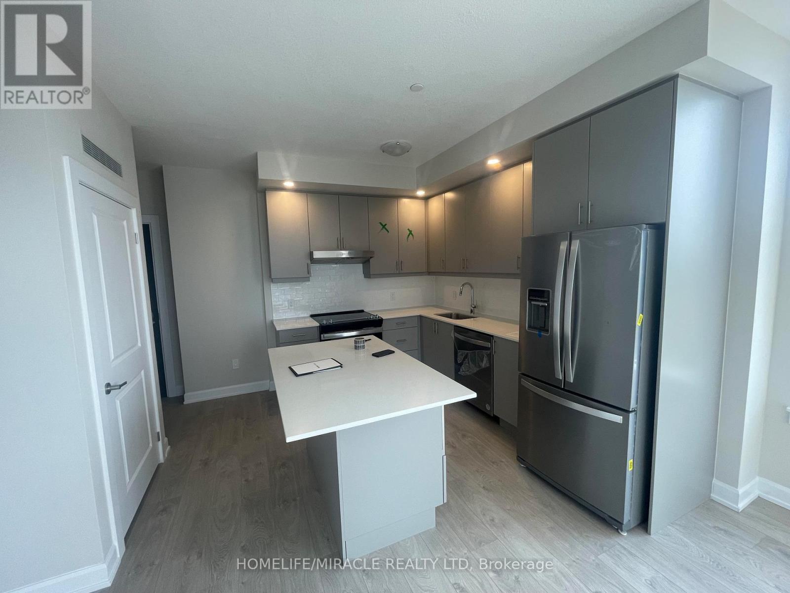 1205 - 3220 William Coltson Avenue, Oakville, Ontario  L6H 7X9 - Photo 10 - W12705230