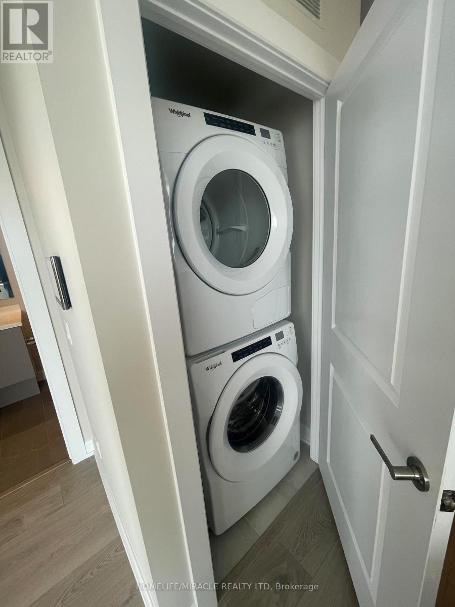 1205 - 3220 William Coltson Avenue, Oakville, Ontario  L6H 7X9 - Photo 11 - W12705230