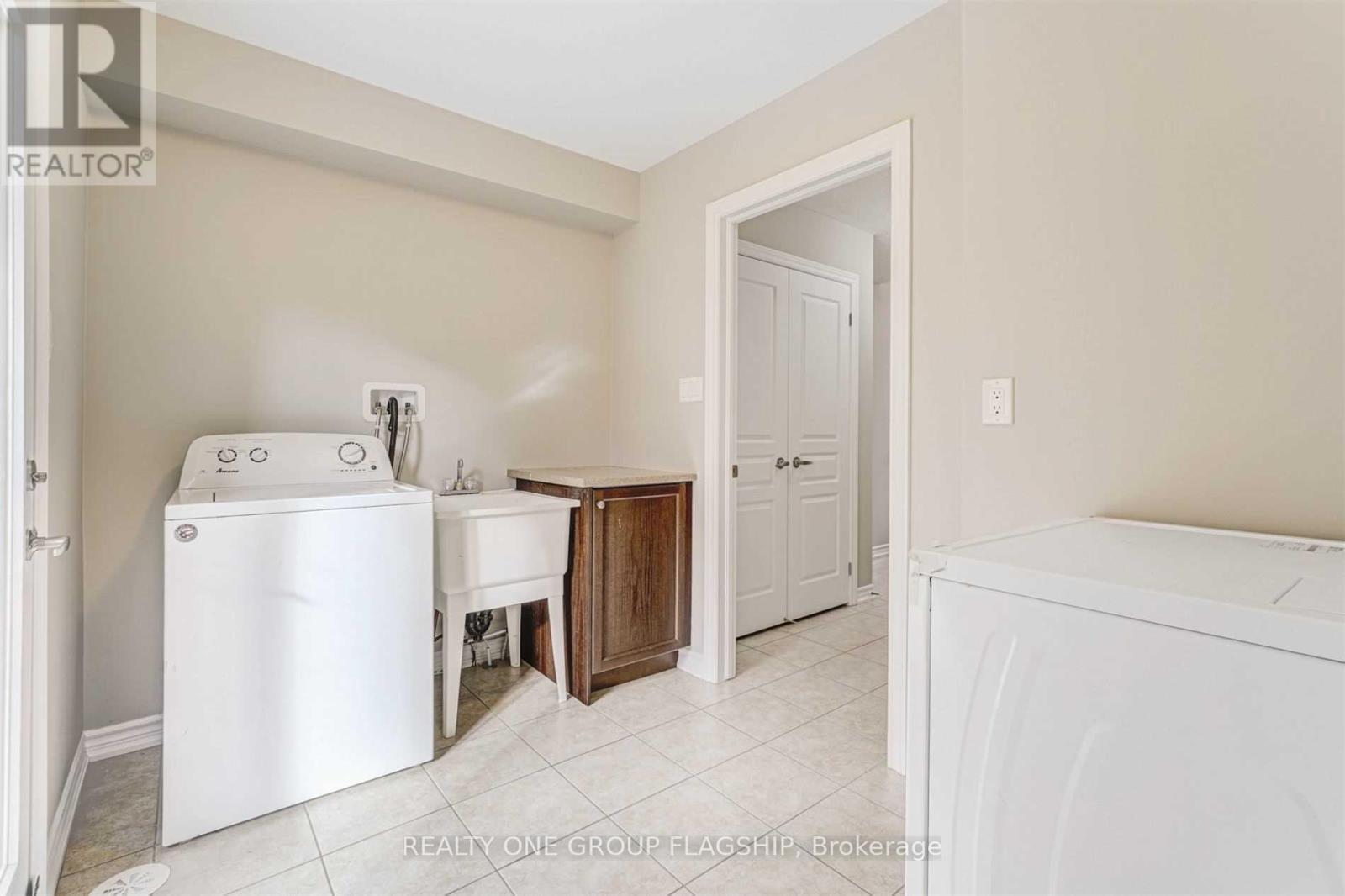 51 Aspen Hills Road, Brampton, Ontario  L6Y 6E4 - Photo 16 - W12705236