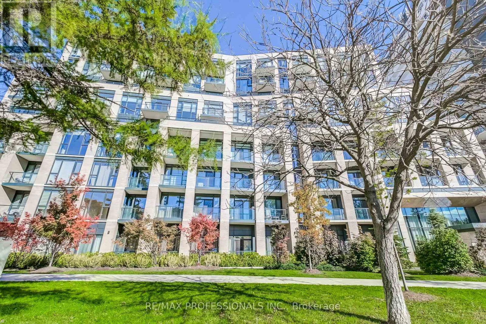 223 - 293 The Kingsway, Toronto, Ontario  M9A 0E8 - Photo 3 - W12705250