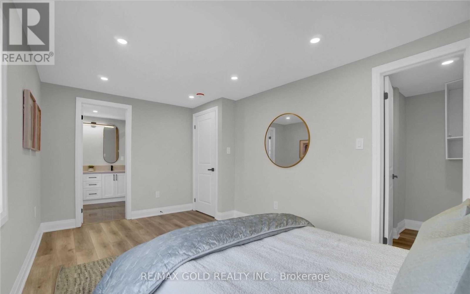 2404 Maryvale Court, Burlington, Ontario  L7P 2P2 - Photo 15 - W12705264