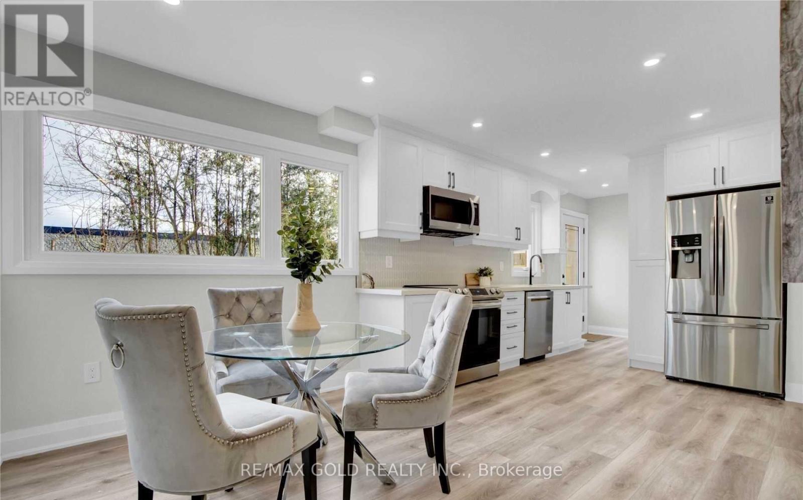 2404 Maryvale Court, Burlington, Ontario  L7P 2P2 - Photo 7 - W12705264