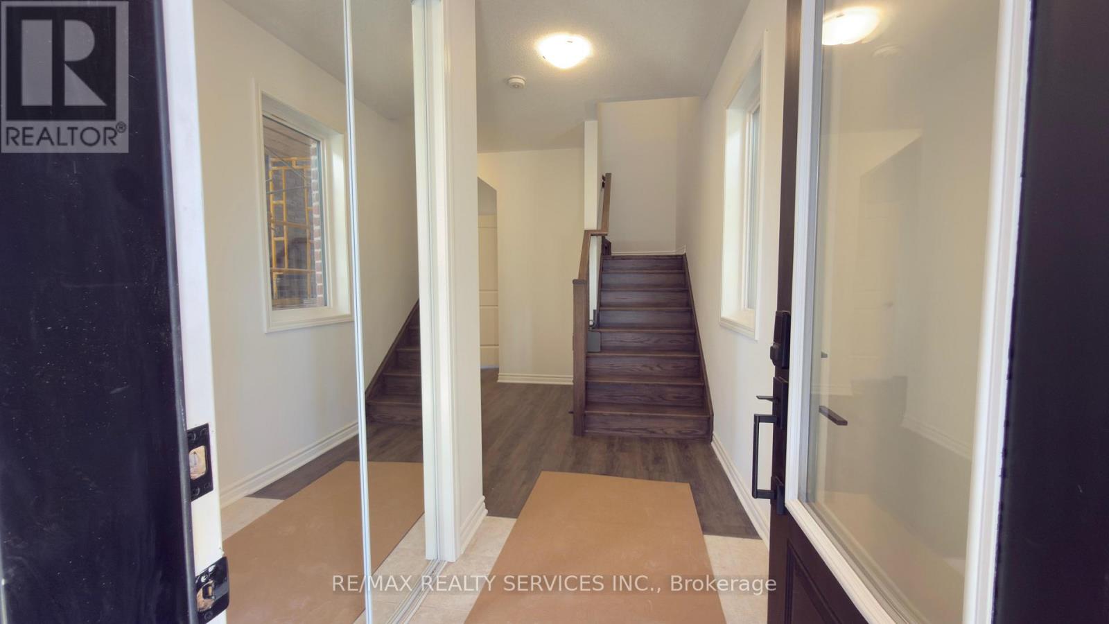 41 Yellow Rail Crescent, Brampton, Ontario  L7A 5L9 - Photo 6 - W12705276