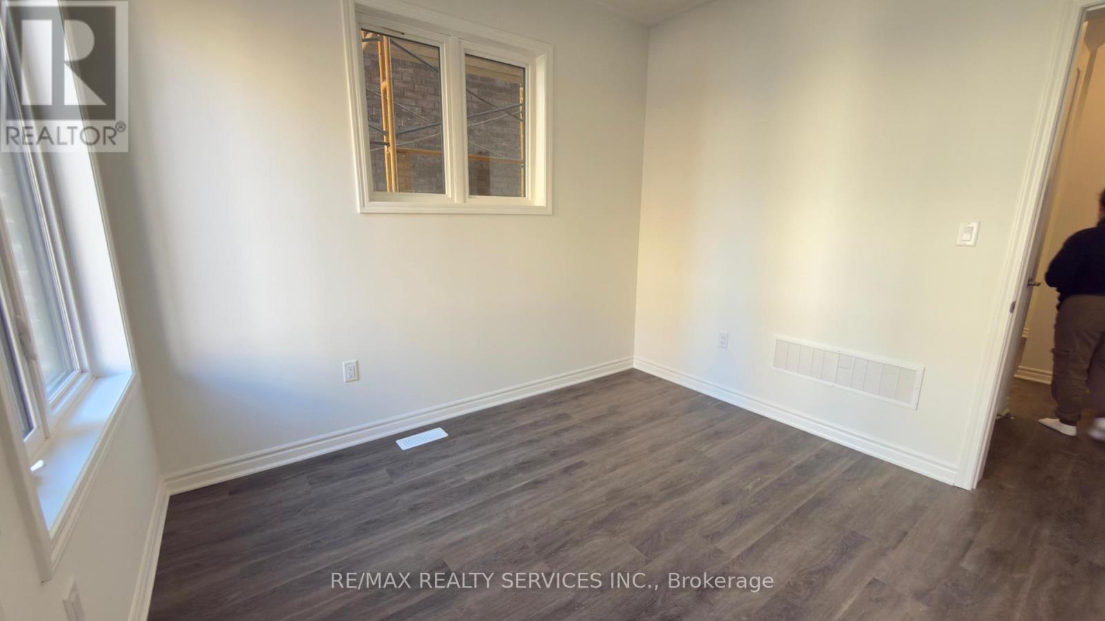 41 Yellow Rail Crescent, Brampton, Ontario  L7A 5L9 - Photo 8 - W12705276