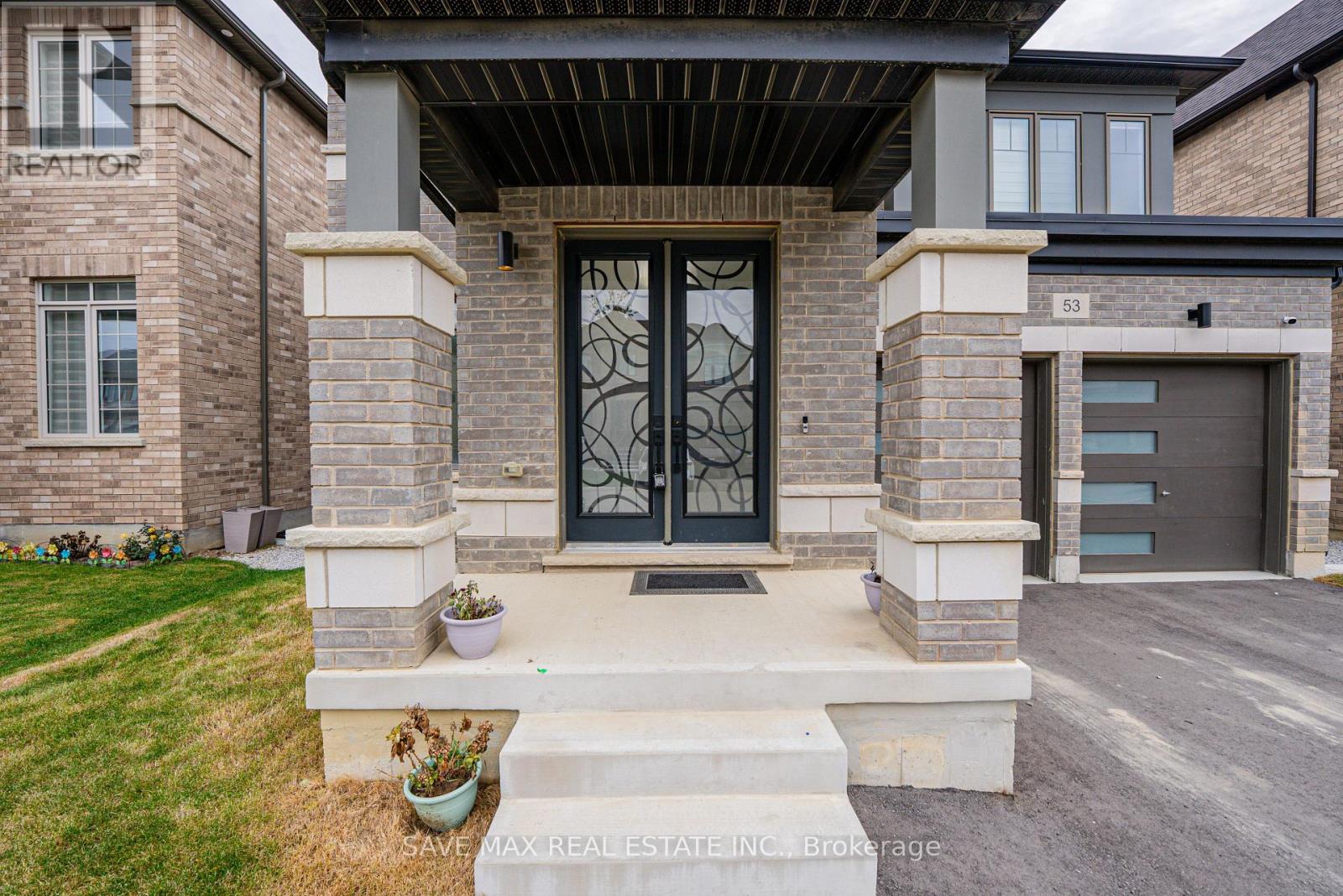 53 Lipscott Drive, Caledon, Ontario  L7C 4K1 - Photo 3 - W12705286