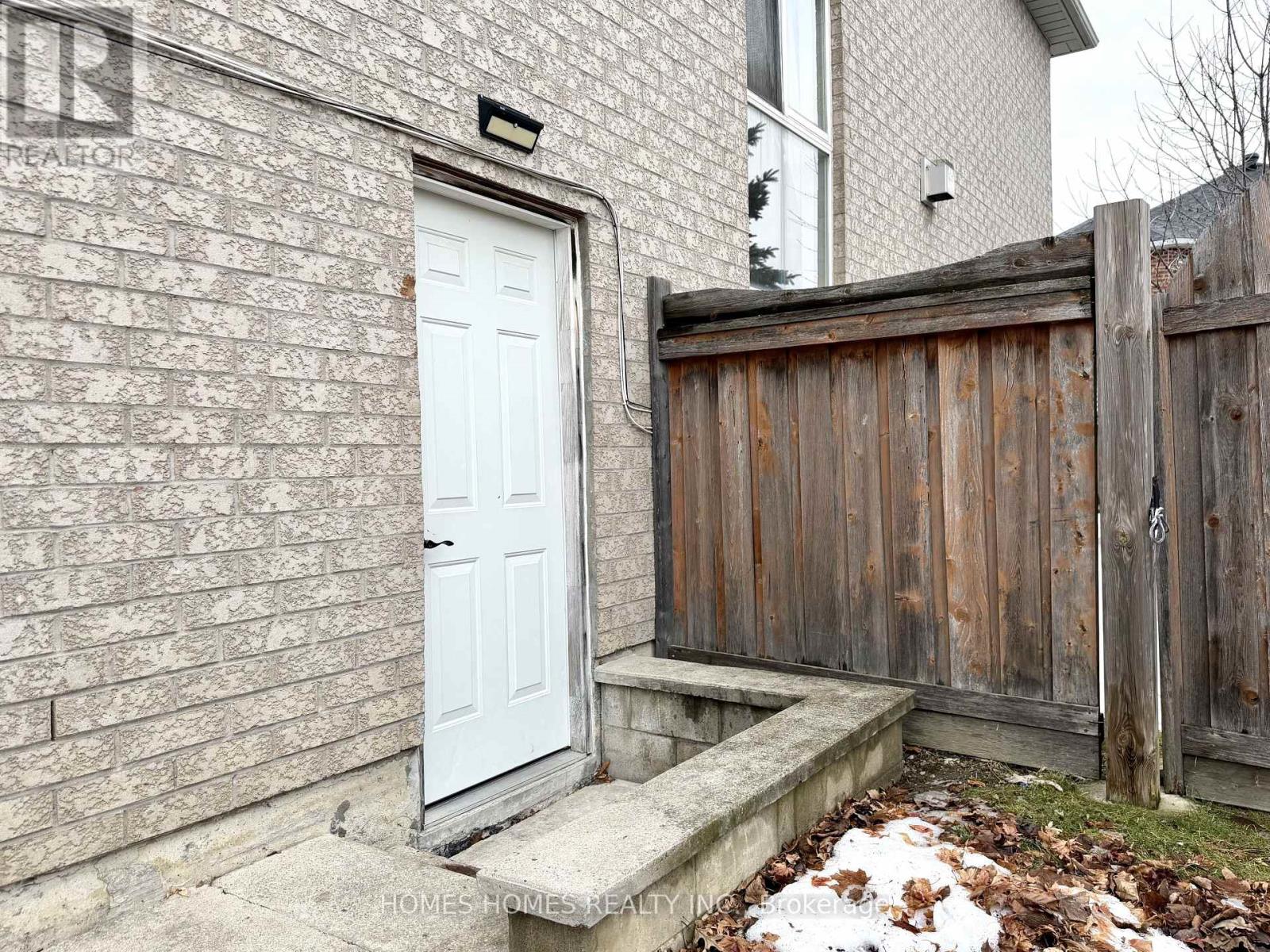 36 Frustac Trail, Caledon, Ontario  L7E 2B6 - Photo 44 - W12705288