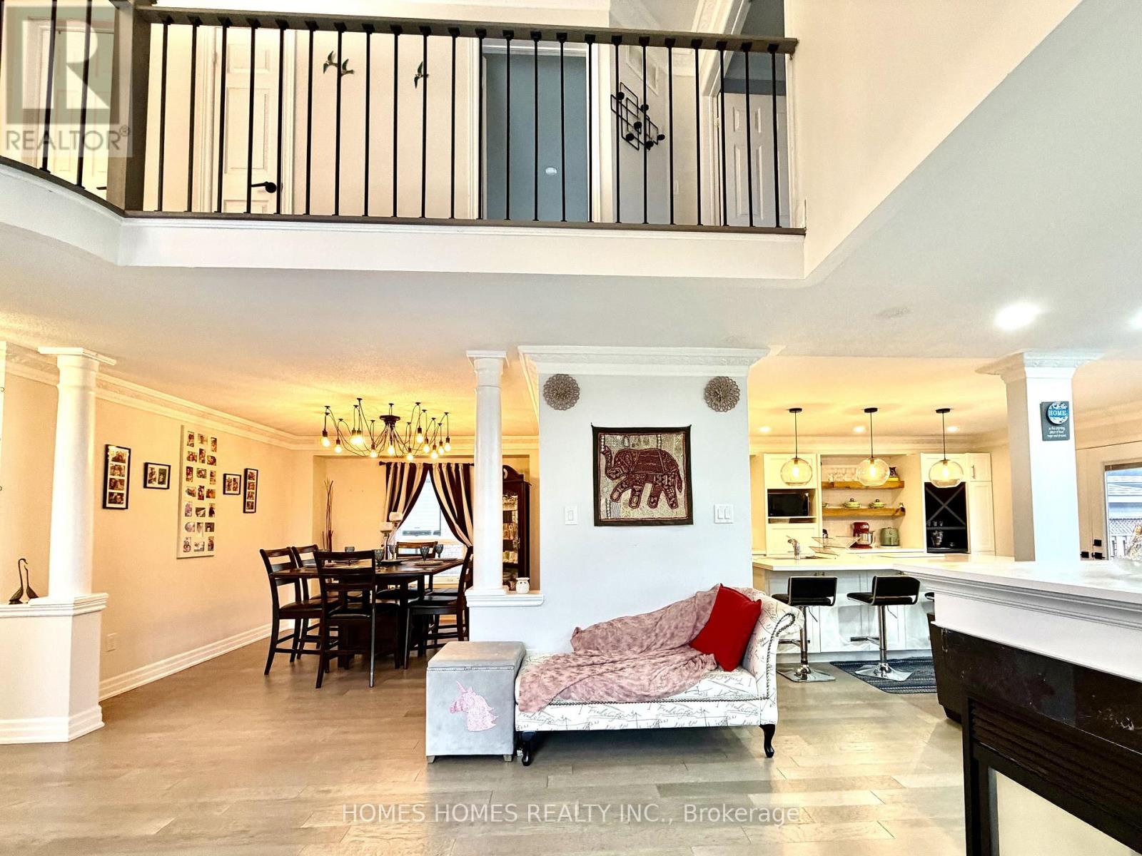 36 Frustac Trail, Caledon, Ontario  L7E 2B6 - Photo 9 - W12705288