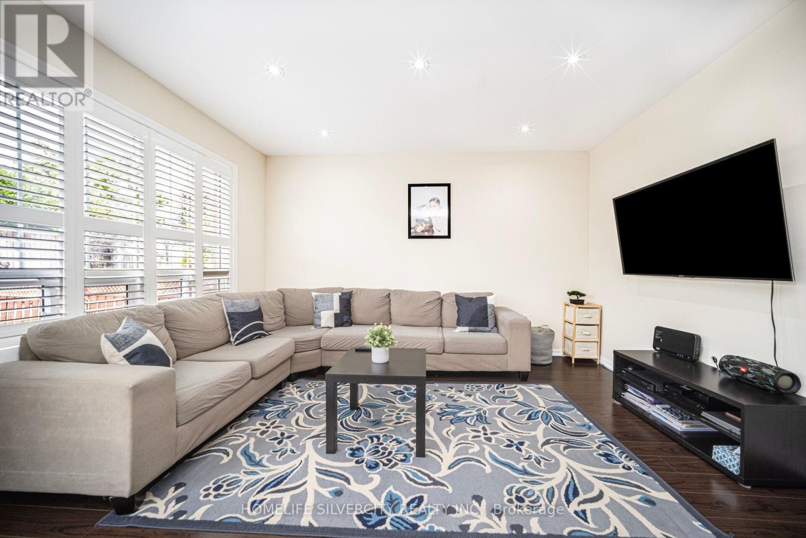 119 Herdwick Street, Brampton, Ontario  L6S 0A5 - Photo 14 - W12705298