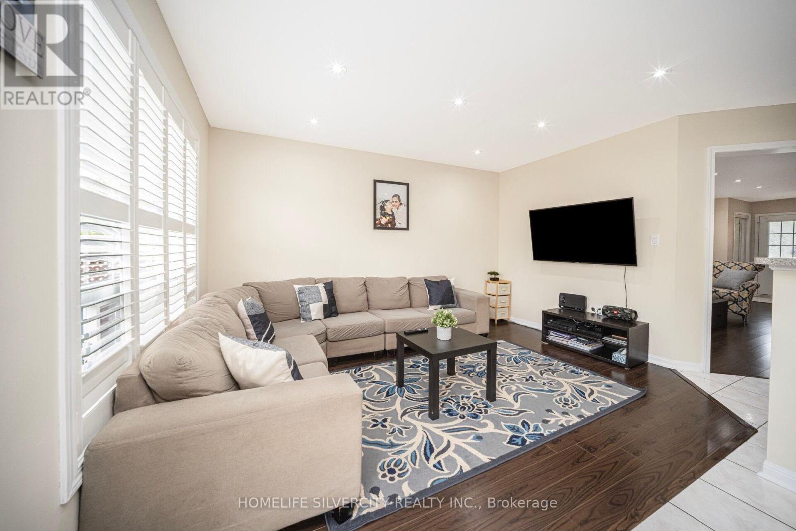 119 Herdwick Street, Brampton, Ontario  L6S 0A5 - Photo 15 - W12705298