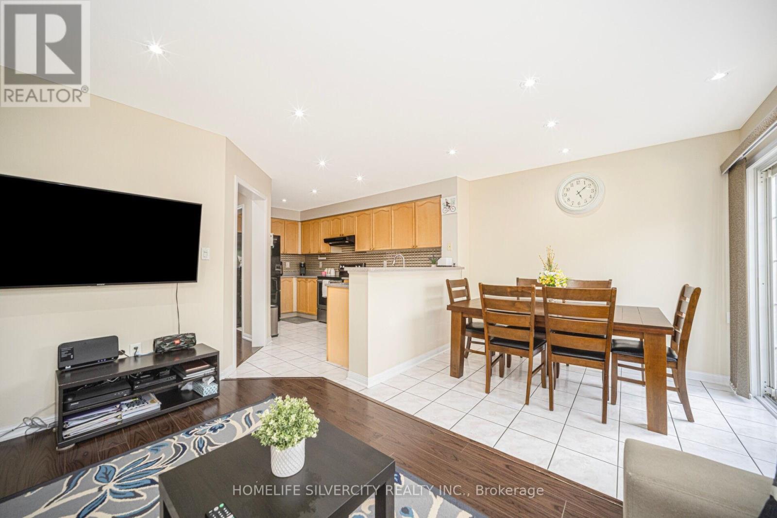 119 Herdwick Street, Brampton, Ontario  L6S 0A5 - Photo 16 - W12705298