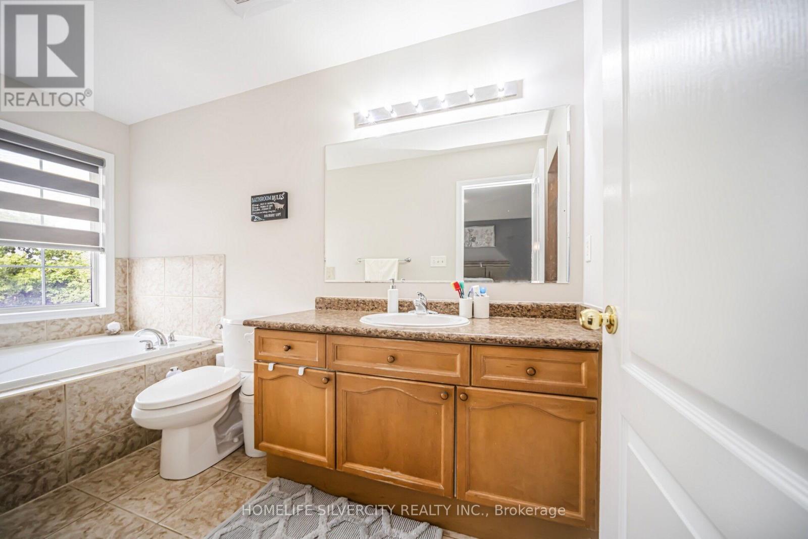 119 Herdwick Street, Brampton, Ontario  L6S 0A5 - Photo 32 - W12705298