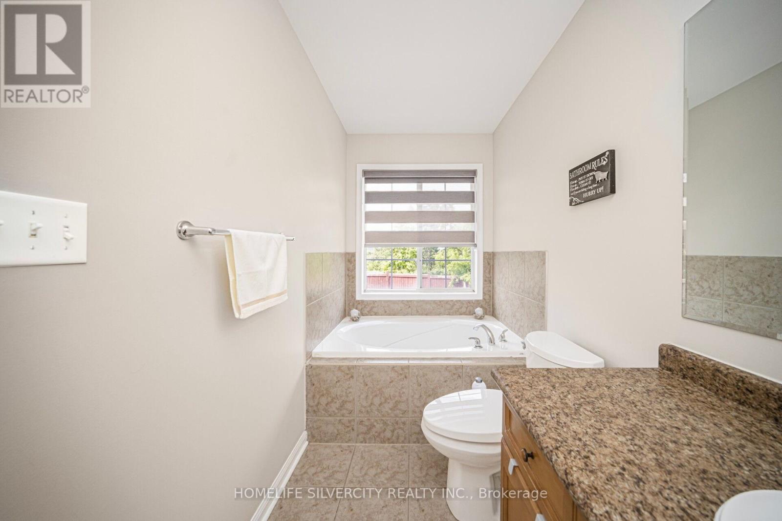 119 Herdwick Street, Brampton, Ontario  L6S 0A5 - Photo 34 - W12705298