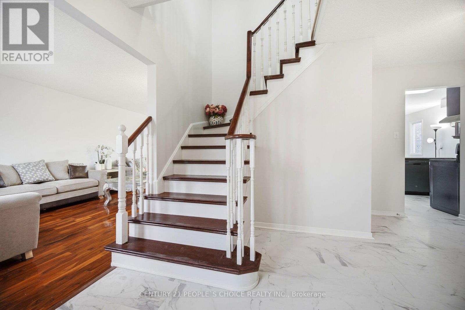 141 Havelock Drive, Brampton, Ontario  L6W 4E7 - Photo 19 - W12705318