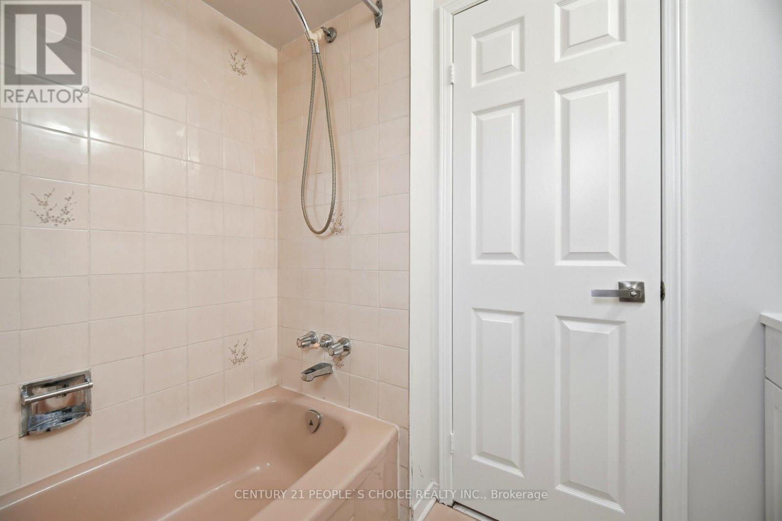 141 Havelock Drive, Brampton, Ontario  L6W 4E7 - Photo 25 - W12705318