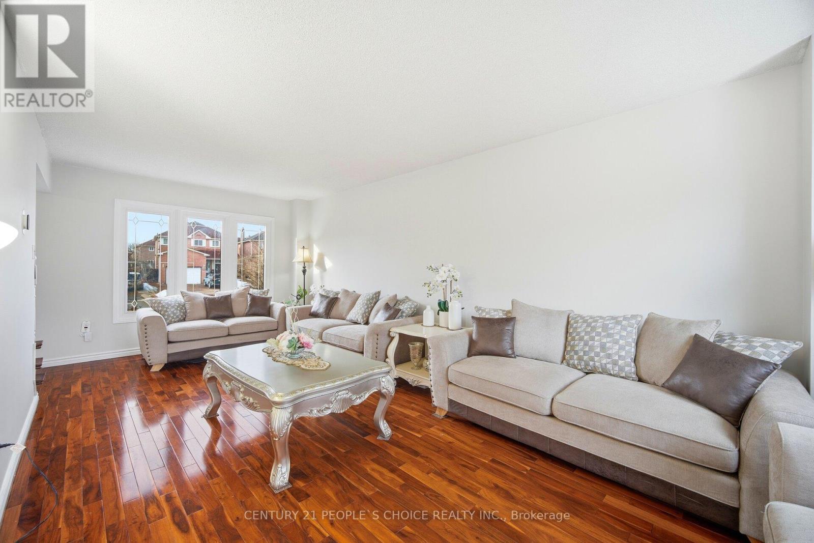 141 Havelock Drive, Brampton, Ontario  L6W 4E7 - Photo 6 - W12705318