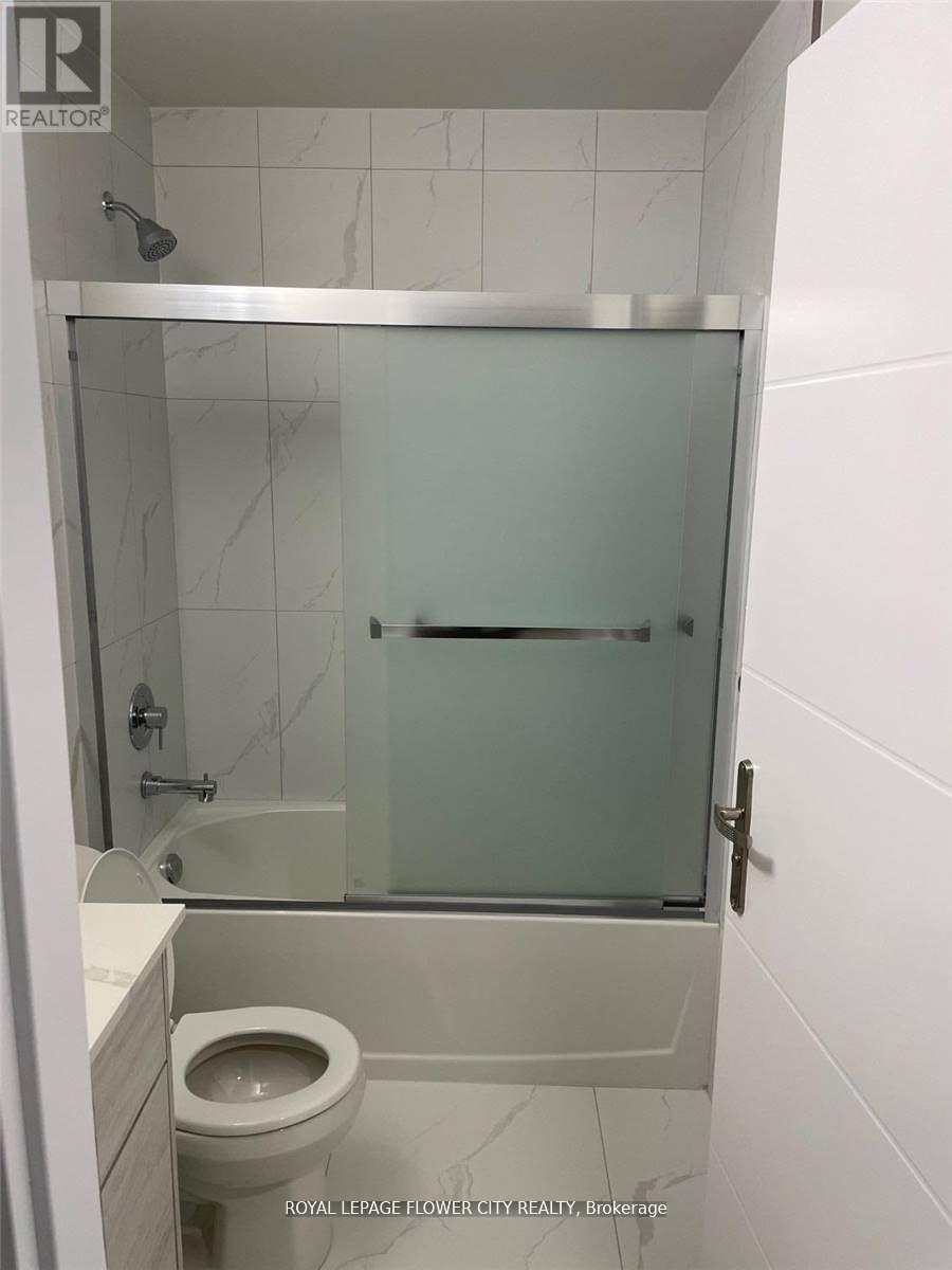 2402 - 60 Frederick Street, Kitchener, Ontario  N2H 1A3 - Photo 14 - X12705212