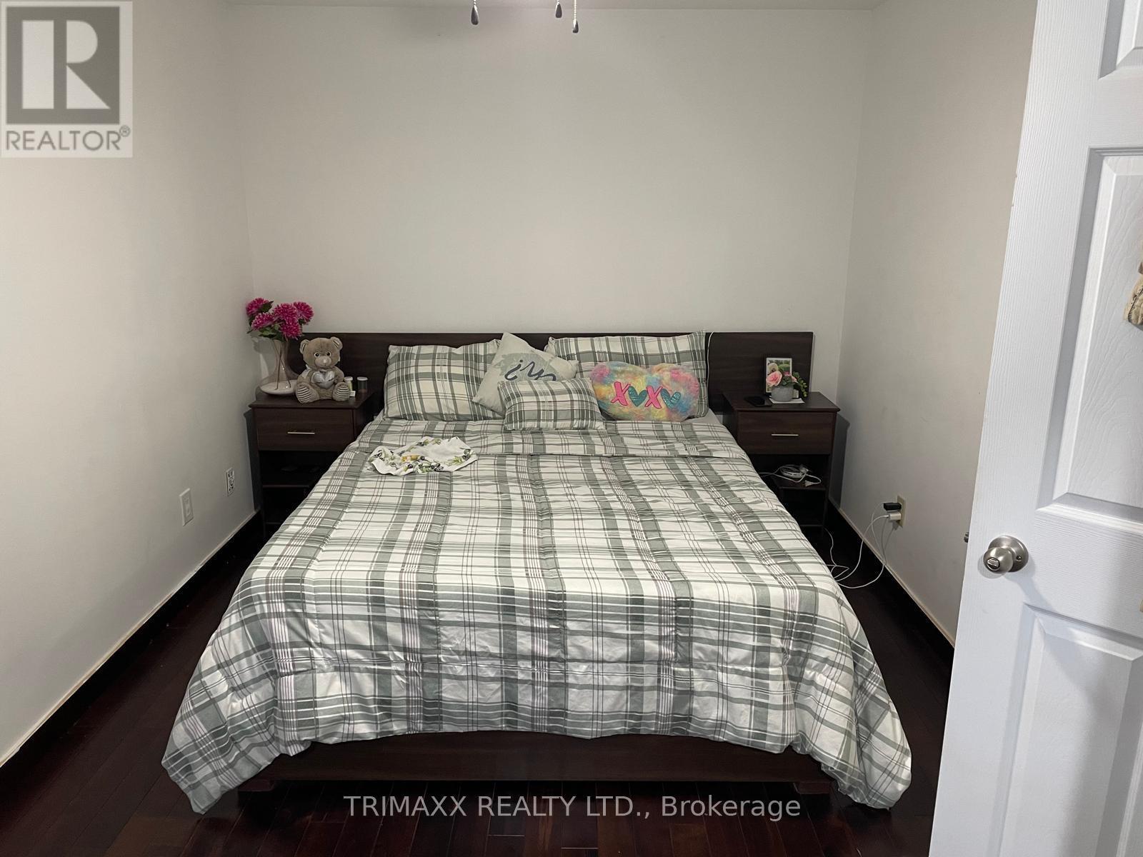 1086 Canfield Crescent, Woodstock, Ontario  N4S 8P3 - Photo 10 - X12705300