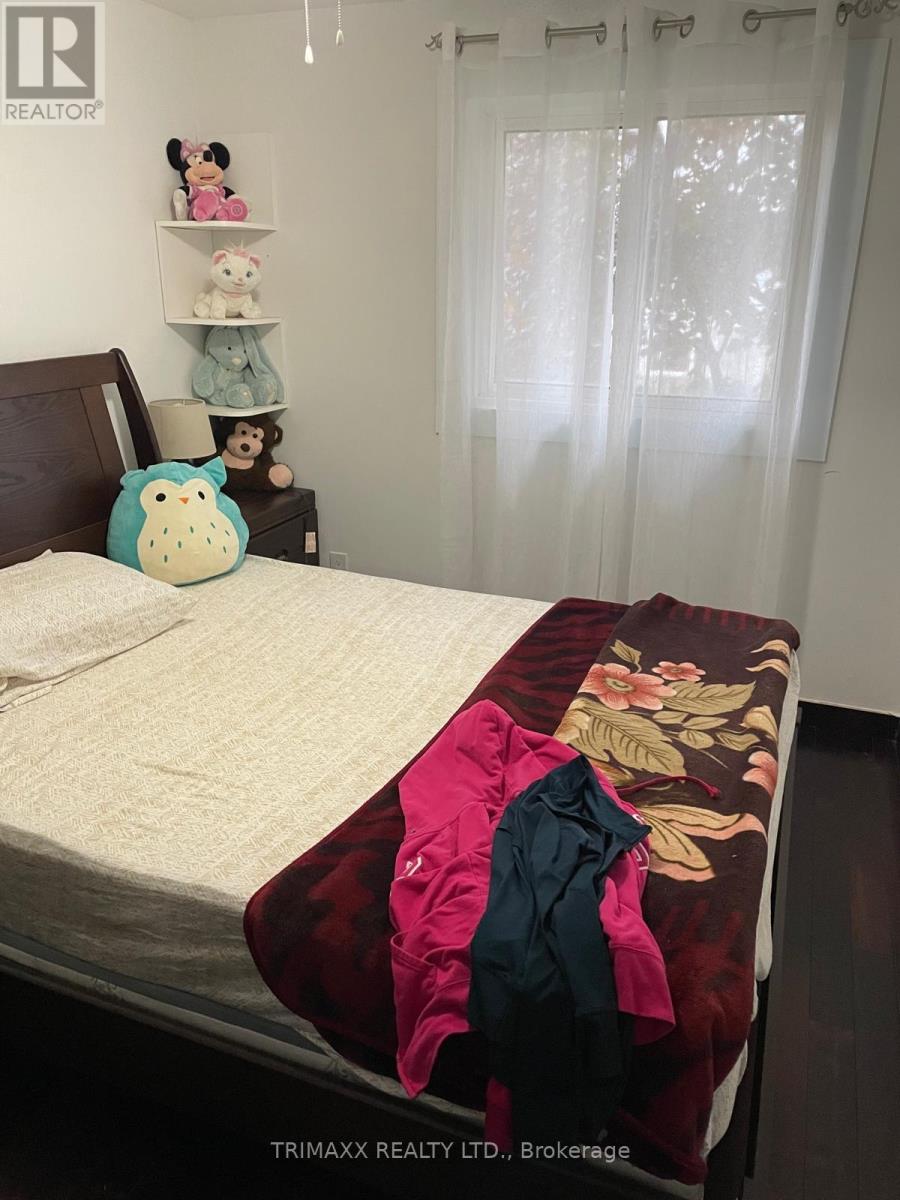 1086 Canfield Crescent, Woodstock, Ontario  N4S 8P3 - Photo 11 - X12705300