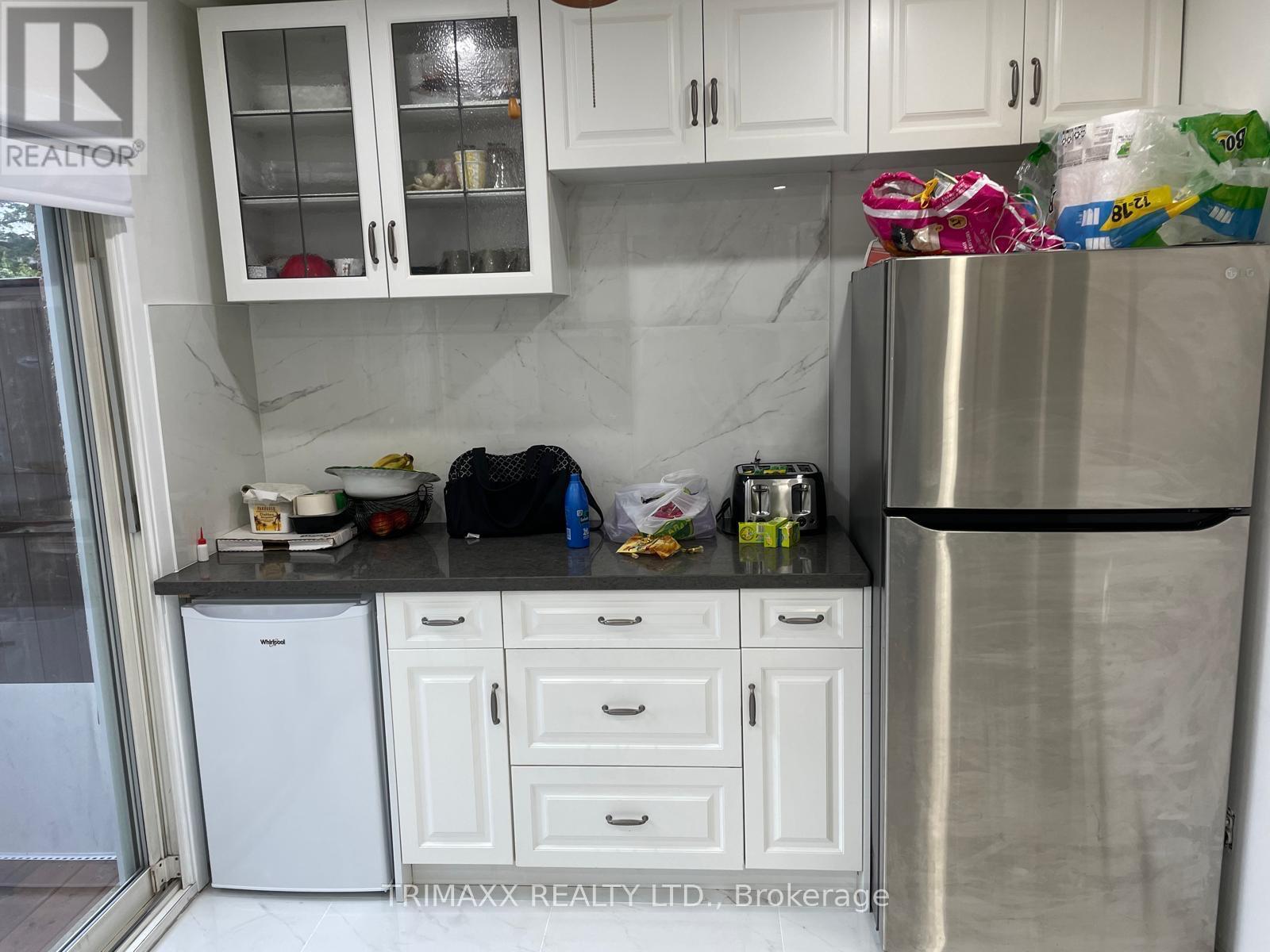 1086 Canfield Crescent, Woodstock, Ontario  N4S 8P3 - Photo 6 - X12705300