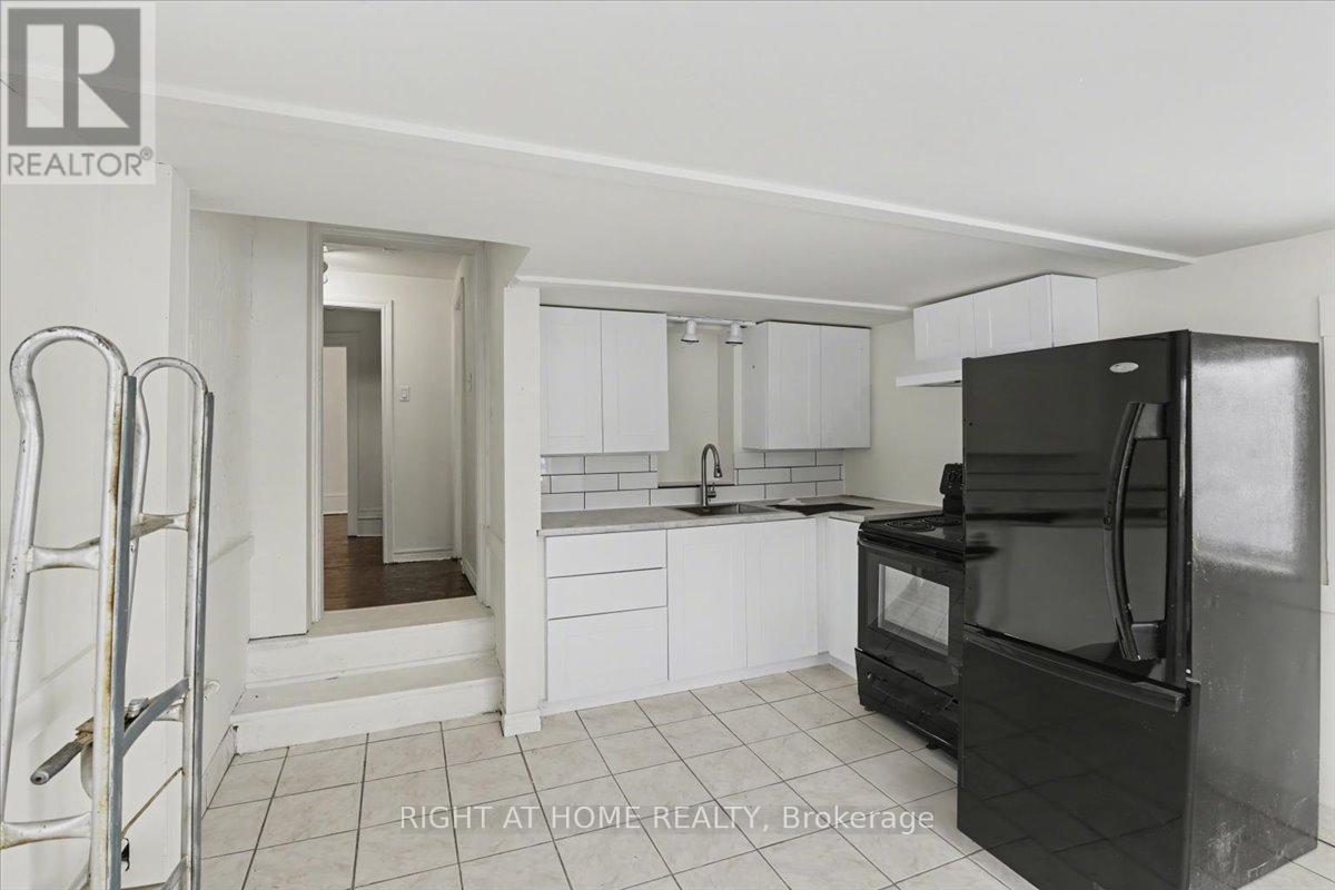 157 Lindsay Street S, Kawartha Lakes, Ontario  K9V 1T7 - Photo 19 - X12705332