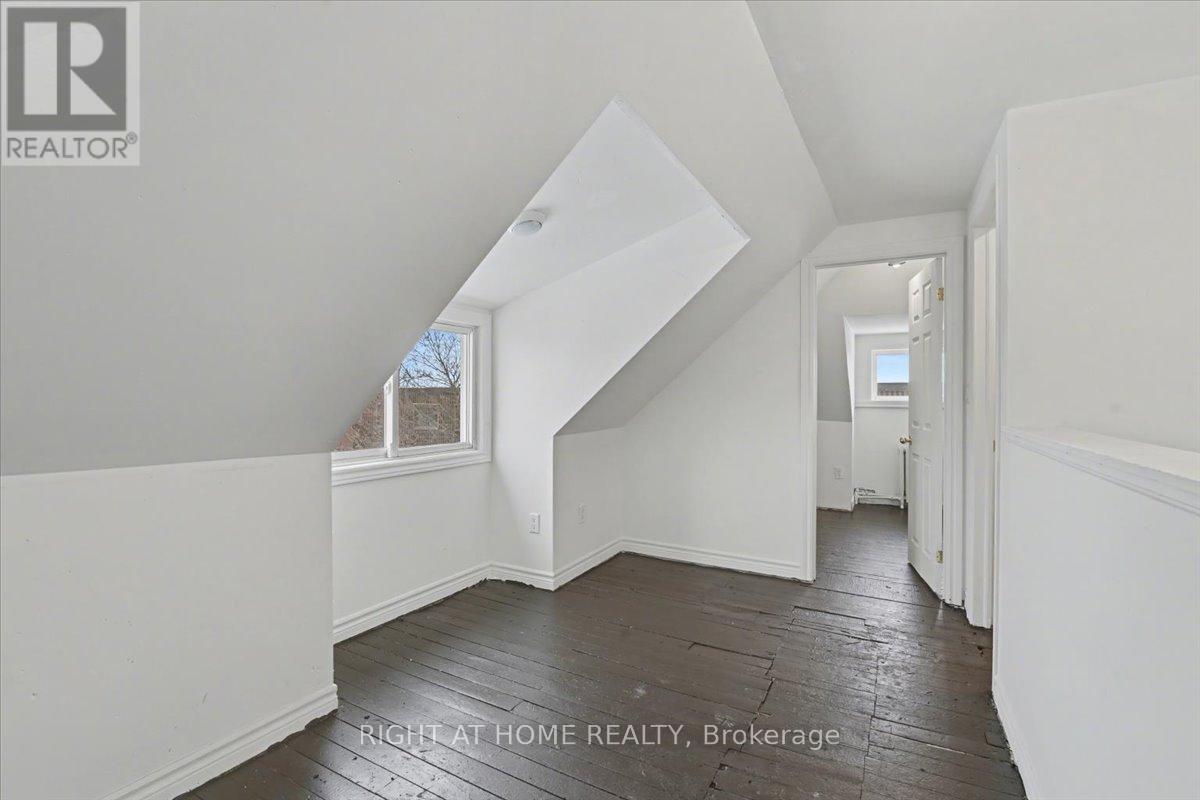 157 Lindsay Street S, Kawartha Lakes, Ontario  K9V 1T7 - Photo 22 - X12705332