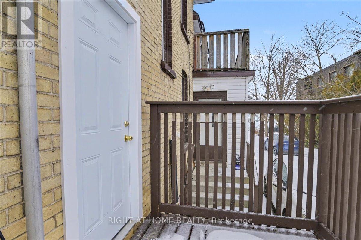 157 Lindsay Street S, Kawartha Lakes, Ontario  K9V 1T7 - Photo 8 - X12705332