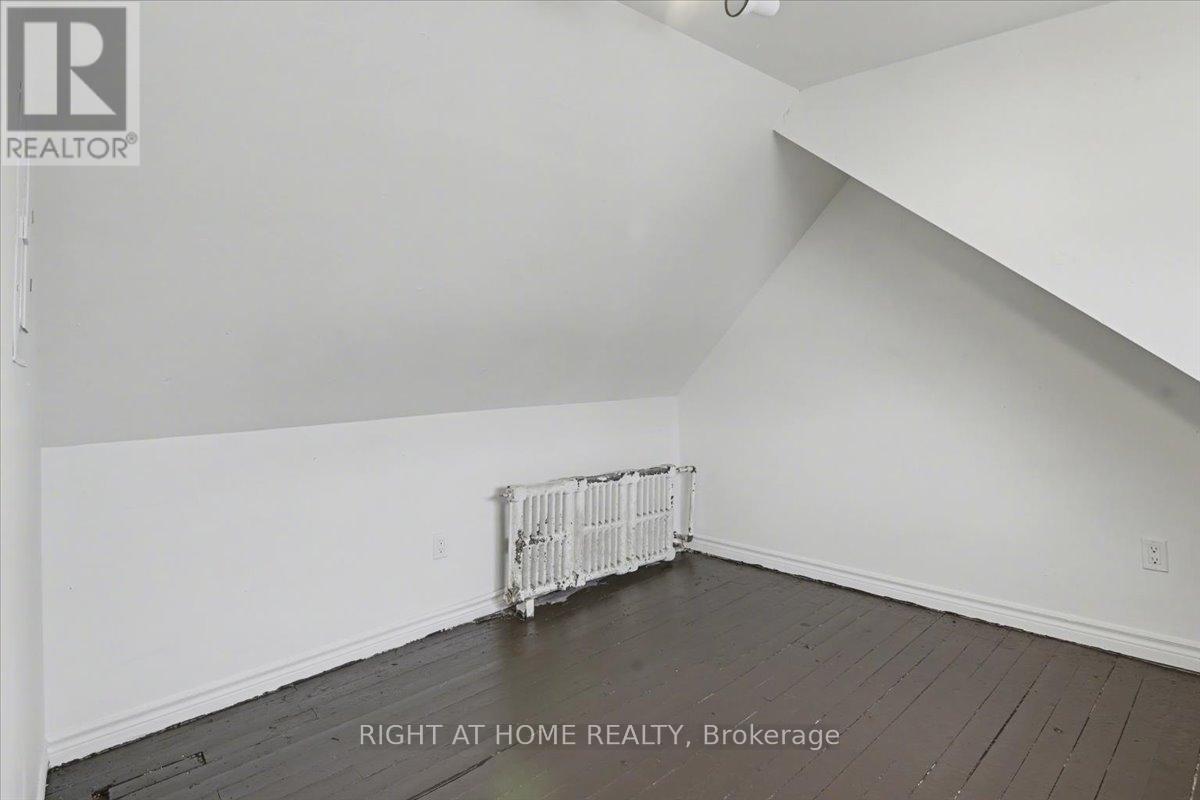 157 Lindsay Street S, Kawartha Lakes, Ontario  K9V 1T7 - Photo 24 - X12705334