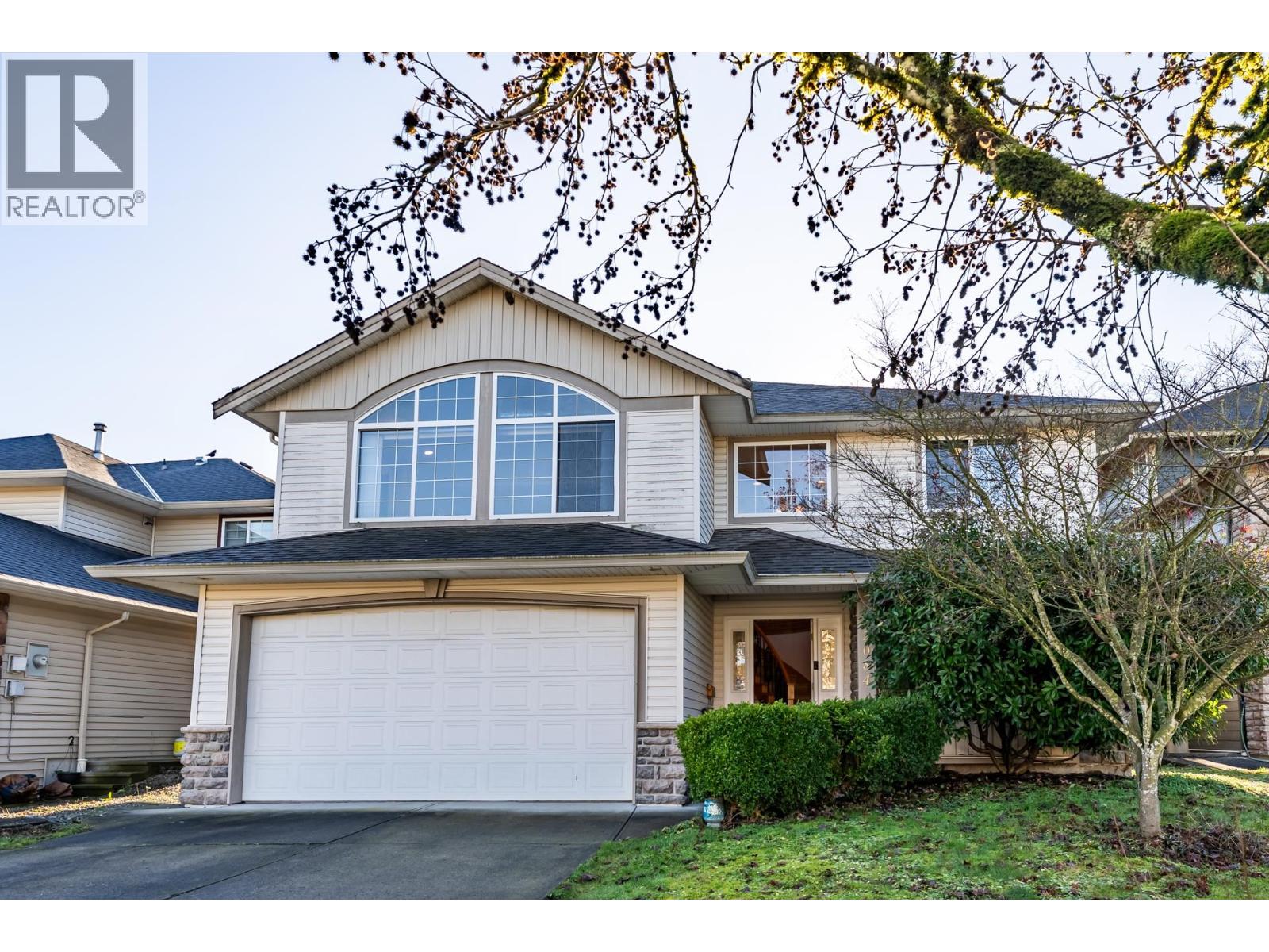 22084 Isaac Crescent, Maple Ridge, British Columbia  V2X 0W1 - Photo 2 - R3080256