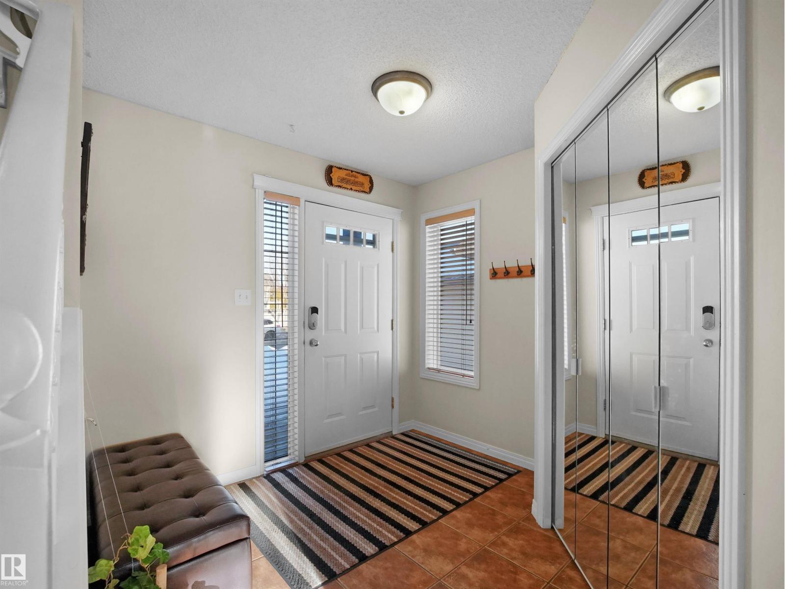 161 Easton Rd Sw, Edmonton, Alberta  T6X 1C3 - Photo 3 - E4470286