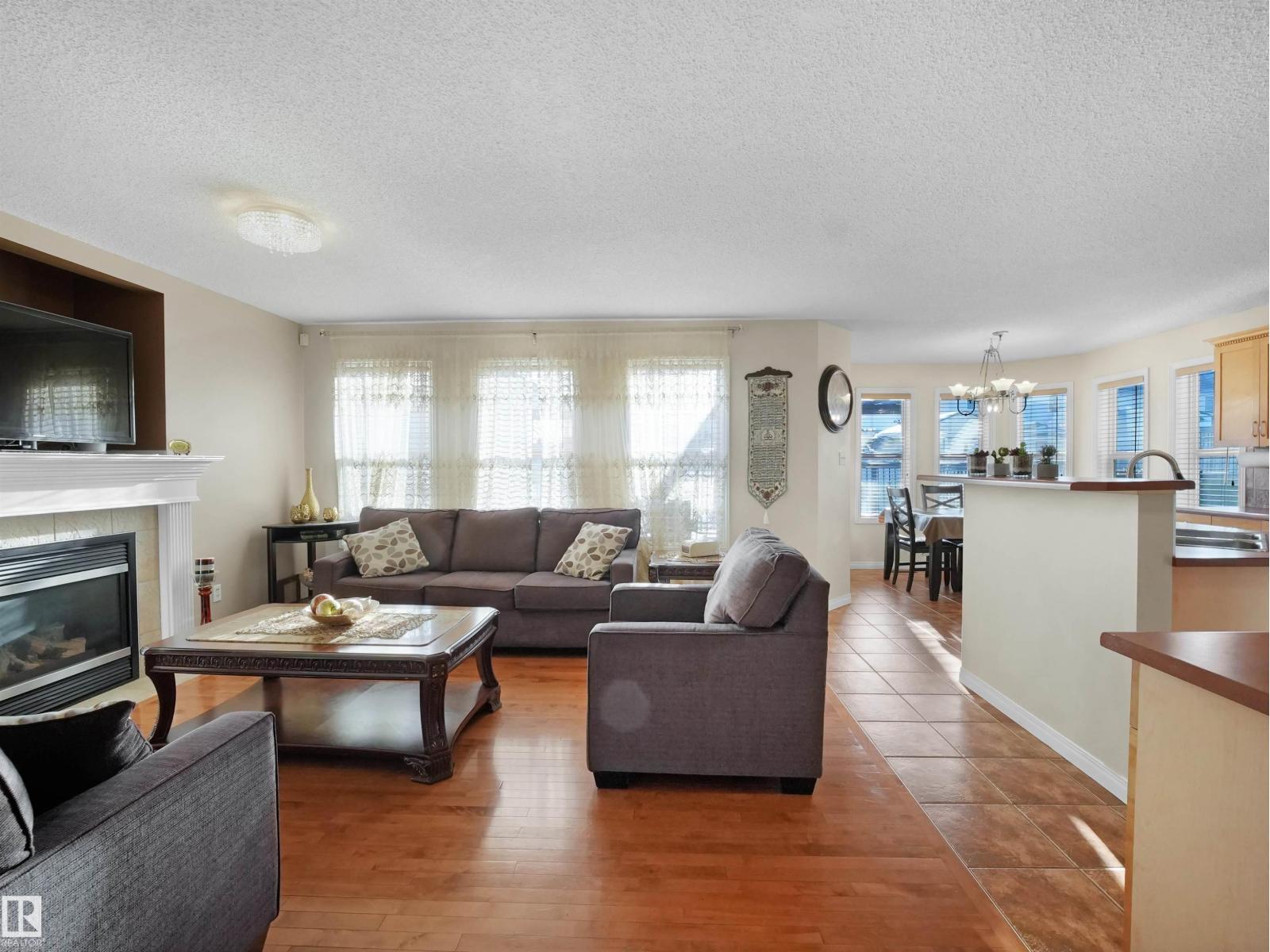 161 Easton Rd Sw, Edmonton, Alberta  T6X 1C3 - Photo 5 - E4470286