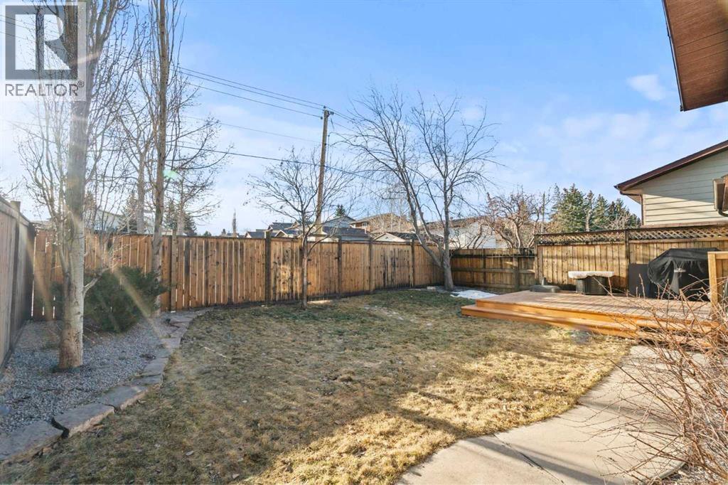 15 Beacham Rise Nw, Calgary, Alberta  T3K 1S1 - Photo 39 - A2279233