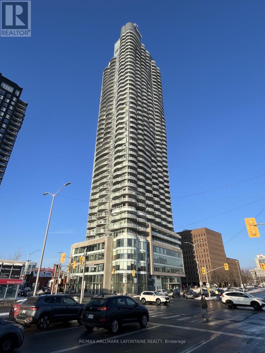 806 - 805 Carling Avenue, Ottawa, Ontario  K1S 5W9 - Photo 1 - X12705350