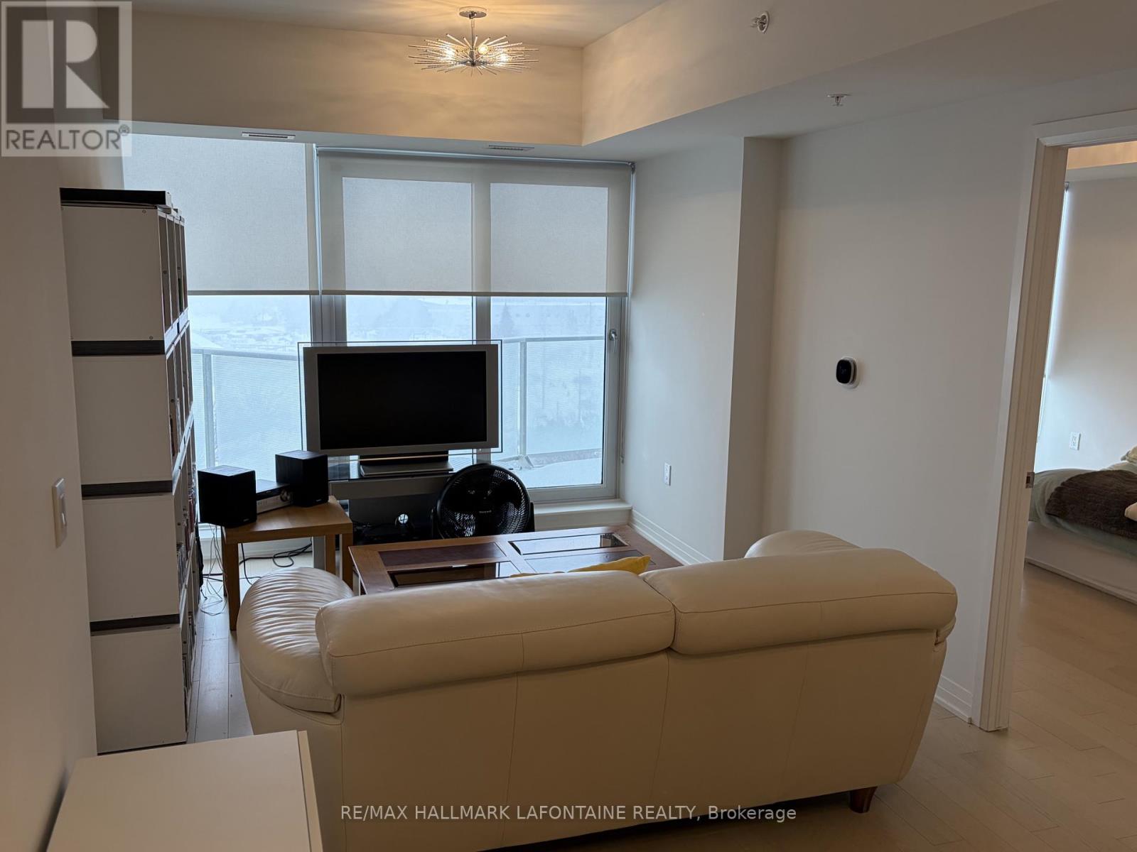 806 - 805 Carling Avenue, Ottawa, Ontario  K1S 5W9 - Photo 6 - X12705350