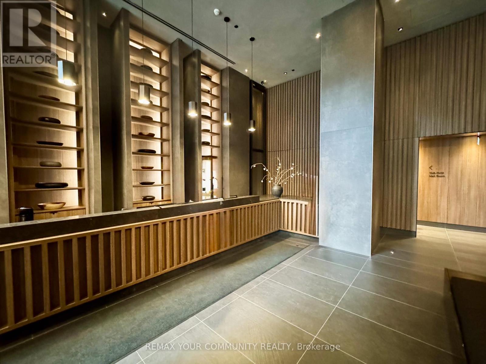 4906 - 55 Charles Street E, Toronto, Ontario  M4Y 0J1 - Photo 3 - C12703052