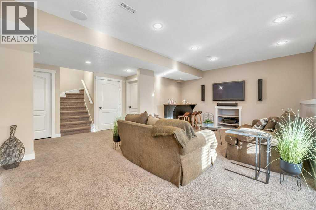 225 Discovery Ridge Way Sw, Calgary, Alberta  T3H 5G2 - Photo 37 - A2278862