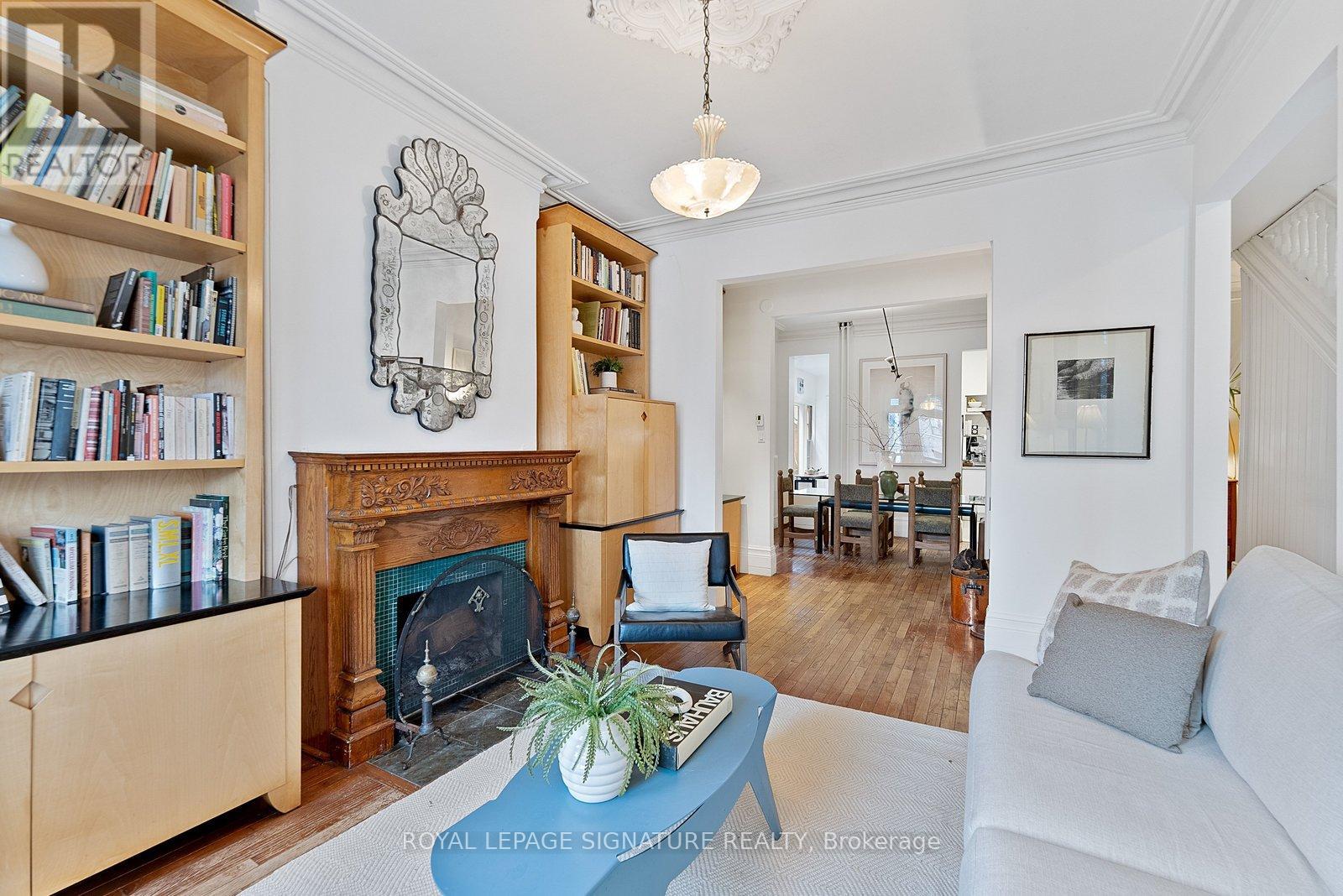 28 Shannon Street, Toronto, Ontario  M6J 2E7 - Photo 8 - C12705340