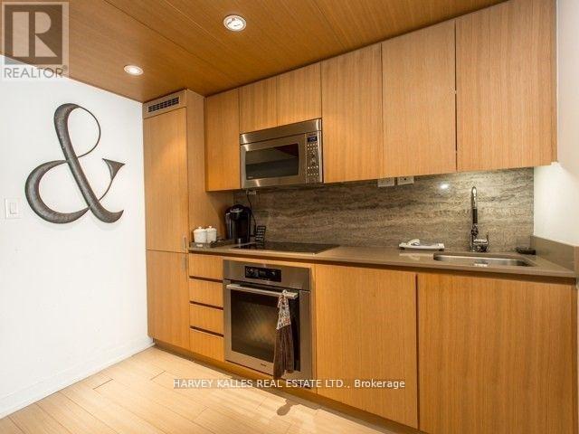 335 - 15 Iceboat Terrace, Toronto, Ontario  M5V 4A5 - Photo 13 - C12705356