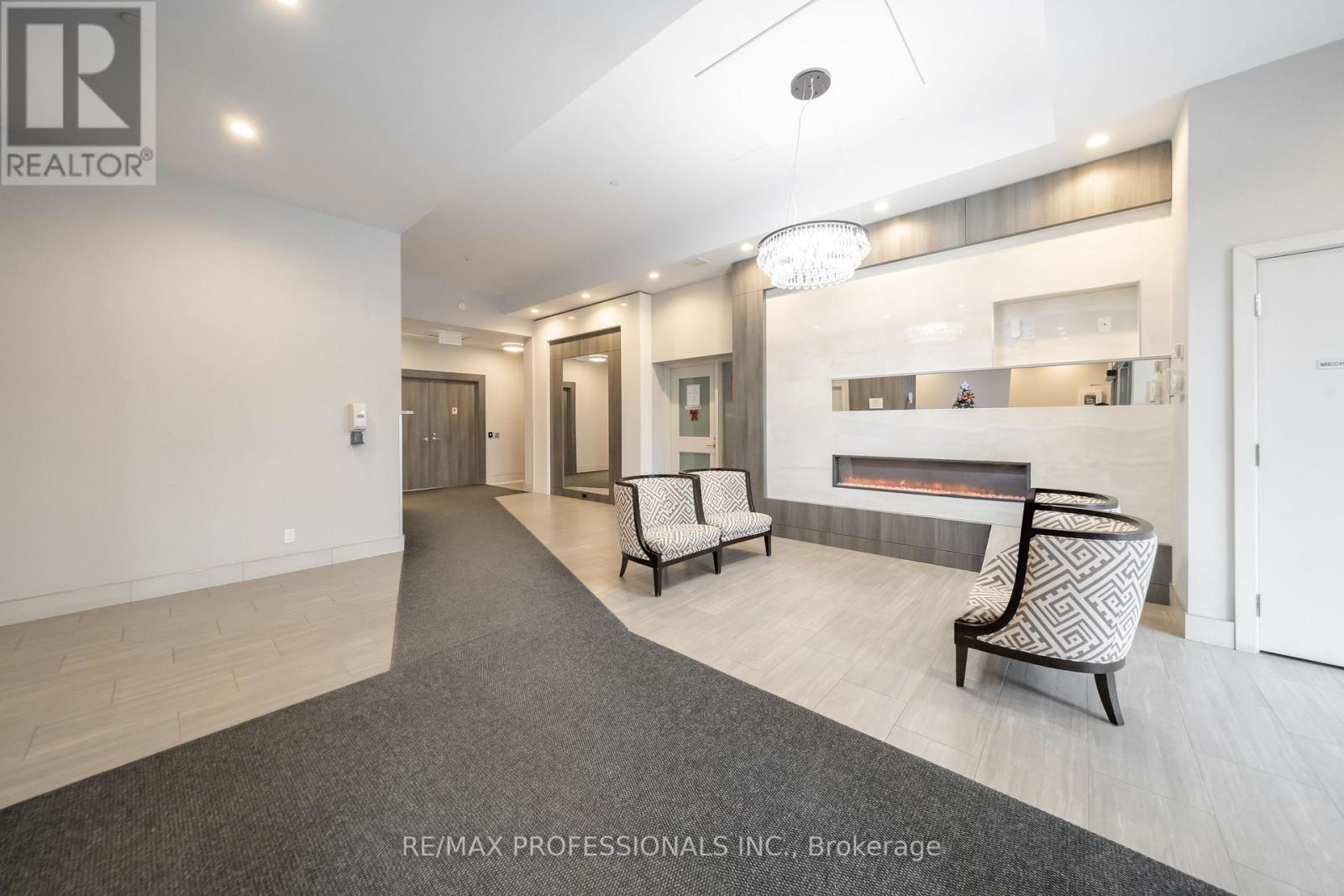 215 - 1346 Danforth Road, Toronto, Ontario  M1J 0A9 - Photo 4 - E12705352