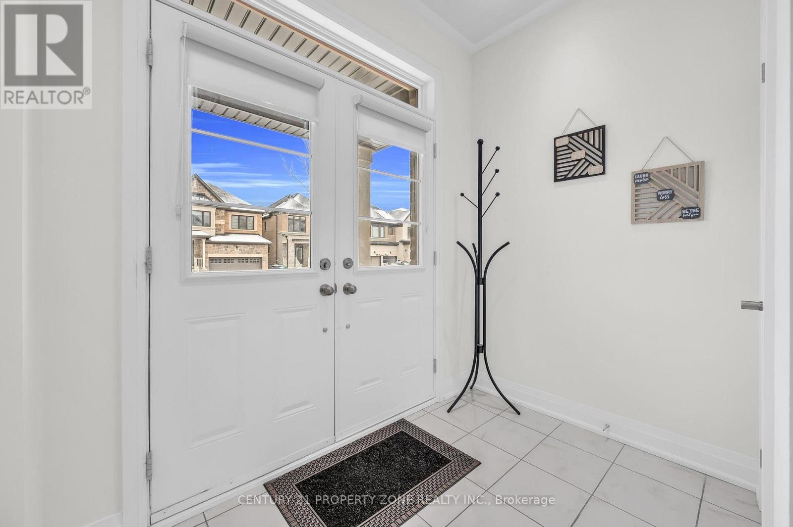 12 Trellanock Road, Brampton, Ontario  L6Y 0E4 - Photo 3 - W12705354